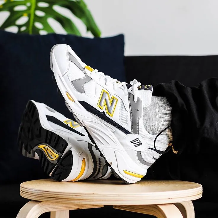 Front Page -Accessories Sales Store 5